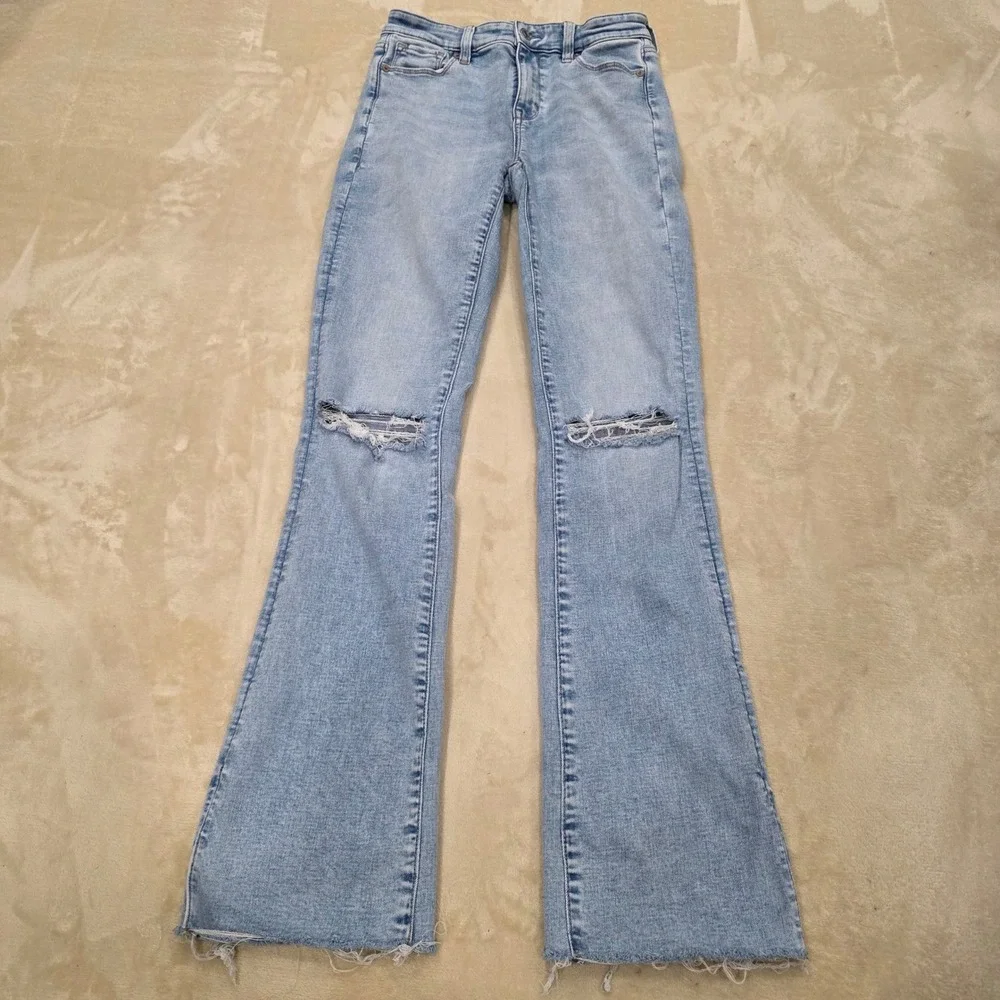 American Eagle High Rise Skinny Kick Jeans Size 2 Distressed Ripped Blue